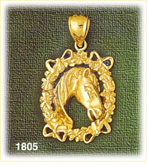 14K Gold Horse Head Wreath Medallion