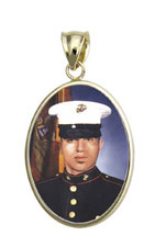 14K Gold Small Oval Photo Pendant