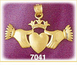 14Kt Gold Classic Irish Claddagh Pendant