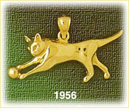 14K Gold Cat Playing With Ball Of Yarn Charm
