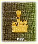 14K Gold Basket Filled w/Kittens Charm