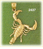 14K Gold Scorpion w/Spread Claws Charm