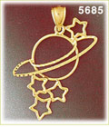 14K Yellow Gold Outlined Planet Saturn & Stars Celestial Charm