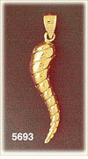 14K Yellow Gold Italian Cornicello Horn Charm 3D