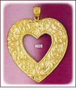 14 Karat Gold Floral Frame Heart Charm